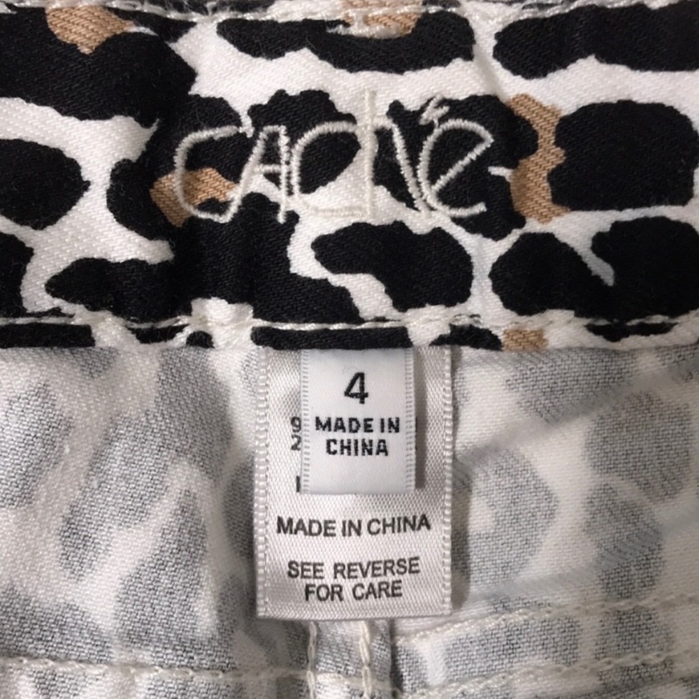 Cache Leopard Print Capris - Picture 5 of 8